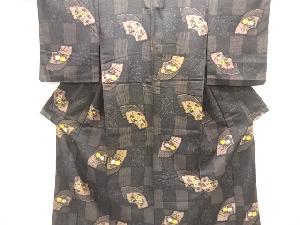 大正ロマン　地紙に菊梅模様刺繍着物